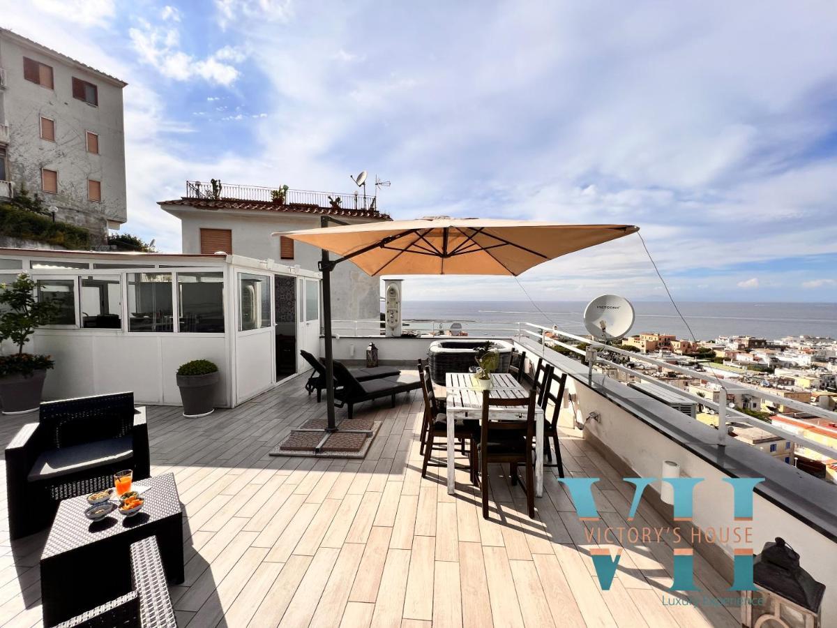 Вилла Victory'S Luxury House With Jacuzzi On The Roof Казамиччола-Терме Экстерьер фото